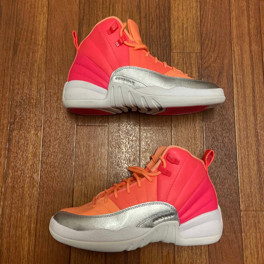 Air Jordan 12 Retro GS Size 5.5